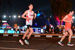 BIB: 5646
                            <button type="button" onclick="openModal(15061198)" class="btn btn-primary btn-sm float-right btn-popup" data-toggle="modal" data-target=".modal-high-quality">
                        <i class="fas fa-shopping-cart"></i> Add to Cart
                    </button>
                                            <button type="button" onclick="isThisMe(15061198, true)" class="btn btn-success btn-sm float-right btn-popup btn-isme hidden" data-toggle="tooltip" data-placement="bottom" title="นี่คือรูปของคุณใช่ไหม คลิกที่นี่เพื่อเอาเข้าอัลบั้ม">
                        <i class="fas fa-plus"></i> Add to album
                    </button>
                    <button type="button" onclick="isThisMe(15061198, false)" class="btn btn-warning btn-sm float-right btn-popup btn-isnotme hidden">
                        <i class="fas fa-ban"></i> Remove from album
                    </button>